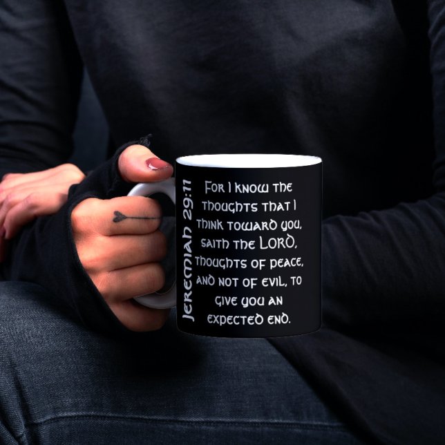 Modernes Schwarzes Jeremiah 29:11 Bibelverse Zweifarbige Tasse (Von Creator hochgeladen)