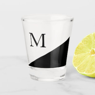 Modernes schwarzes Monogramm der Diagonalen Schnapsglas