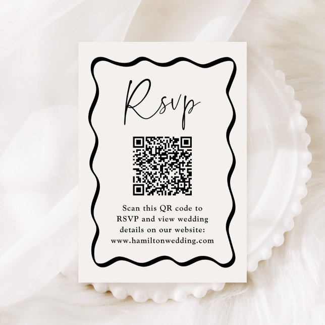 Modernes schwarzes Wavy Frame QR Code Hochzeit RSV Begleitkarte (Von Creator hochgeladen)
