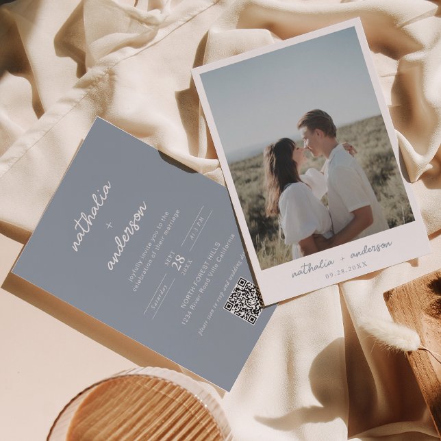 Modernes Script Dusty Blue Foto QR Code Wedding Einladung (Von Creator hochgeladen)