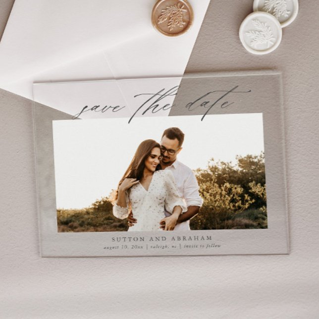 Modernes Script-Foto für Hochzeiten speichern Sie  Acryleinladungen (Elegant script photo wedding save the date announcement.)