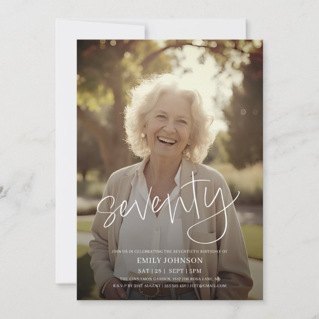 Modernes Script Foto Minimal 70. Geburtstag Einladung (Vorderseite)