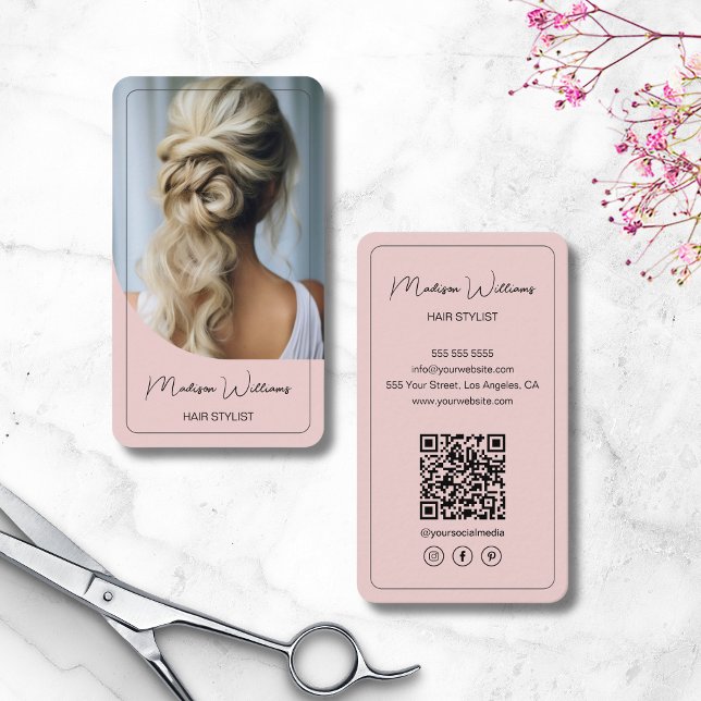 Modernes Script Hair Stylist Salon Pink Visitenkarte (Modern Script Hair Stylist Salon Pink Business Card)