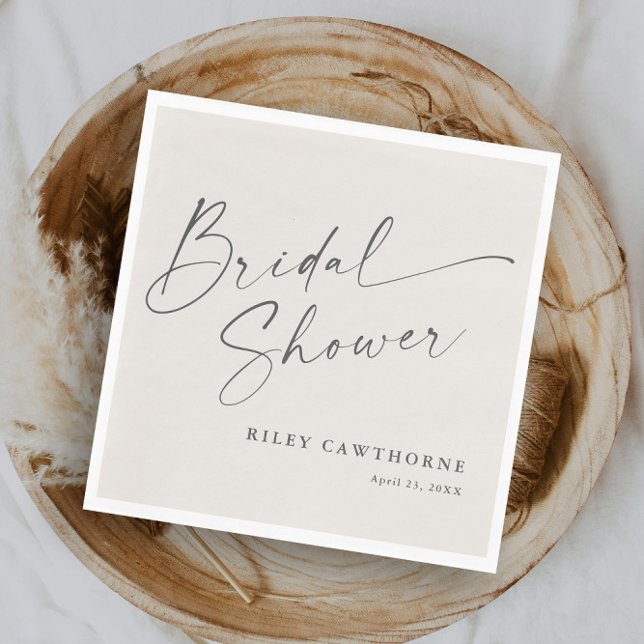 Modernes Script Ivory Boho Brautparty Serviette (Modern script boho bridal shower napkins.)