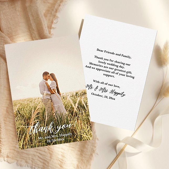 Modernes Script Simple Wedding Foto Vielen Dank Dankeskarte (Modern Script Simple Wedding Photo Thank You Cards. Easy to personalize.)