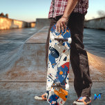 Modernes Skateboard für Abstrakte Ströme - kühl Bi<br><div class="desc">Dieses Skateboarddeck zeichnet sich durch ein modernes abstraktes Design aus,  mit fließenden Bio Formen und kühnen Farben wie Blau,  Orange und Weiß. Dieses einzigartige Deck ist ideal für Skater,  die künstlerische Ausdruckskraft schätzen,  und vereint Bewegung und lebendigen Stil für einen unvergesslichen Blick auf jede Fahrt.</div>