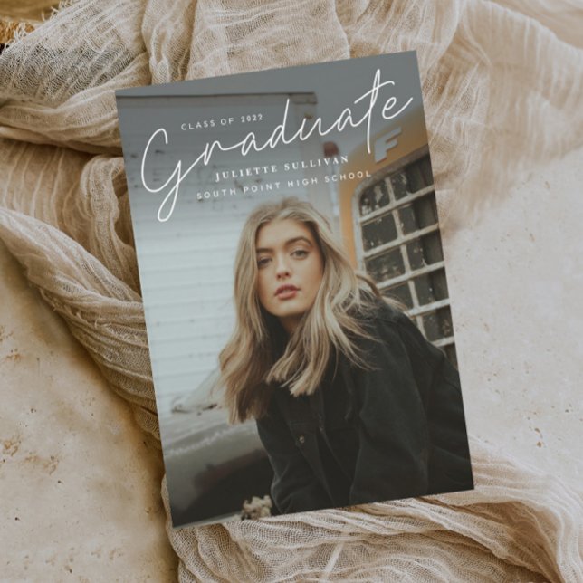 Modernes Skript Einfaches Foto Abschluss Einladungspostkarte (Von Creator hochgeladen)