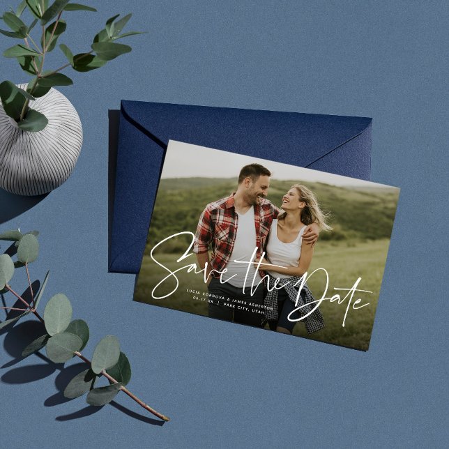 Modernes skripteinfaches Foto Save the Date Magnetkarte (Von Creator hochgeladen)