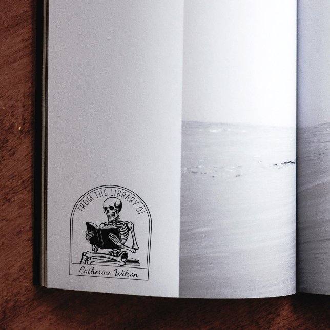 Modernes Skull-Reading-Buchzeichen aus der Bibliot Gummistempel (Von Creator hochgeladen)