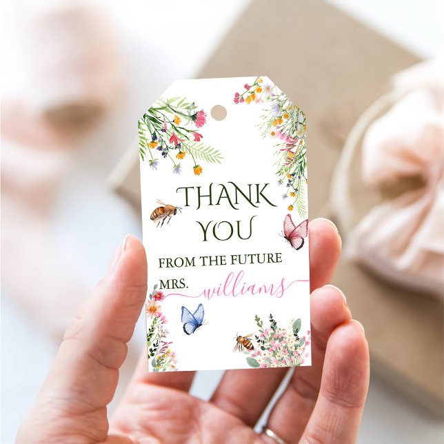 Modernes Spring Wild Blume Script Brautparty Geschenkanhänger (Von Creator hochgeladen)