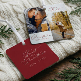 Modernes, stilvolles Couple First Christmas Script Ornament Aus Metall