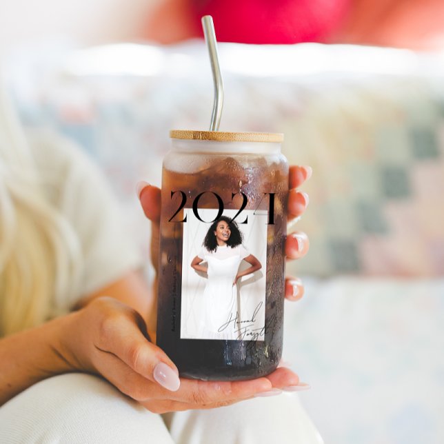 Modernes, stilvolles Magazin | ABSCHLUSS FOTO Dosenglas (Von Creator hochgeladen)