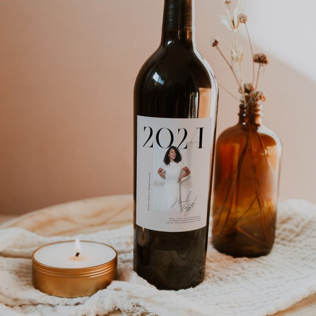 Modernes, stilvolles Magazin | ABSCHLUSS FOTO Weinetikett (Von Creator hochgeladen)