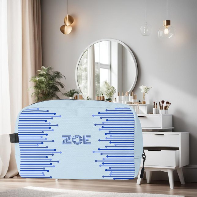 Modernes Streifenmuster auf hellblau personalisier Waschbeutel (Von Creator hochgeladen)