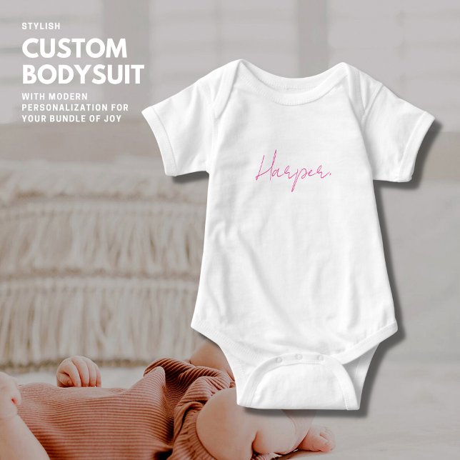 Modernes, stylisches Monogram Pink Handgeschrieben Baby Strampler (Von Creator hochgeladen)