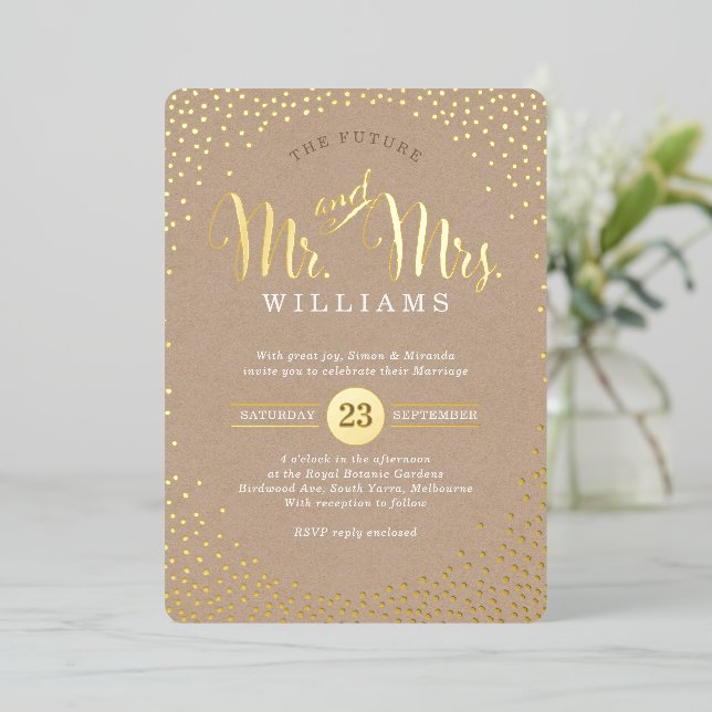 MODERNES STYLISH WEDD Konfetti kraft braunes Gold Folieneinladung (Stehend vorne)