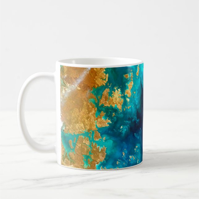 Modernes Tiefenblau und Gold Earth Abstrakt  Kaffeetasse (Links)