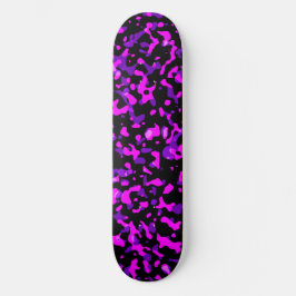 Modernes Trendrosa und Lila Camouflage-Muster Skateboard