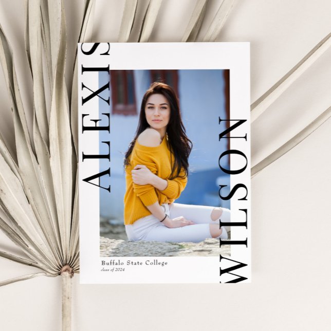 Modernes Trendy Minimalistisch 3 Foto Abschluss Einladung (Von Creator hochgeladen)