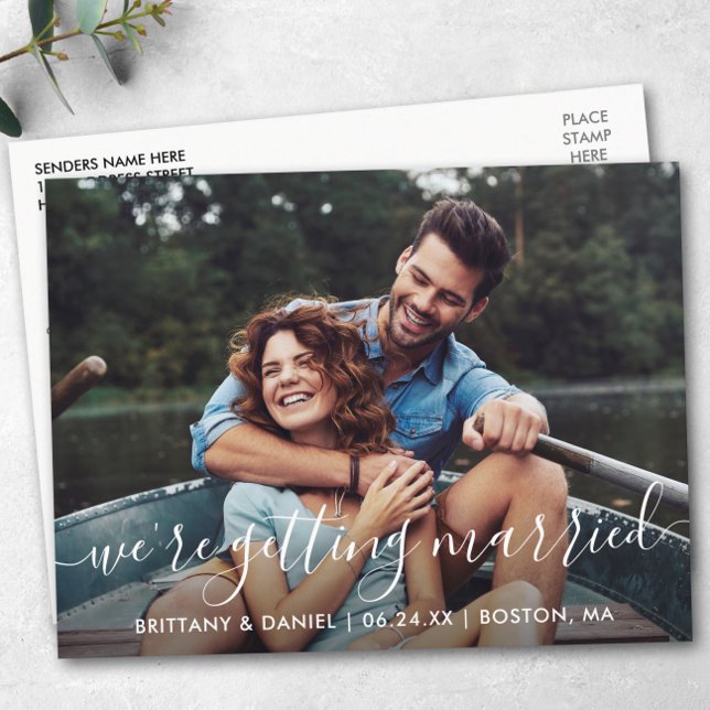 Modernes, trendy Script Save the Date heiraten Postkarte (Customize to change text size or text style.)