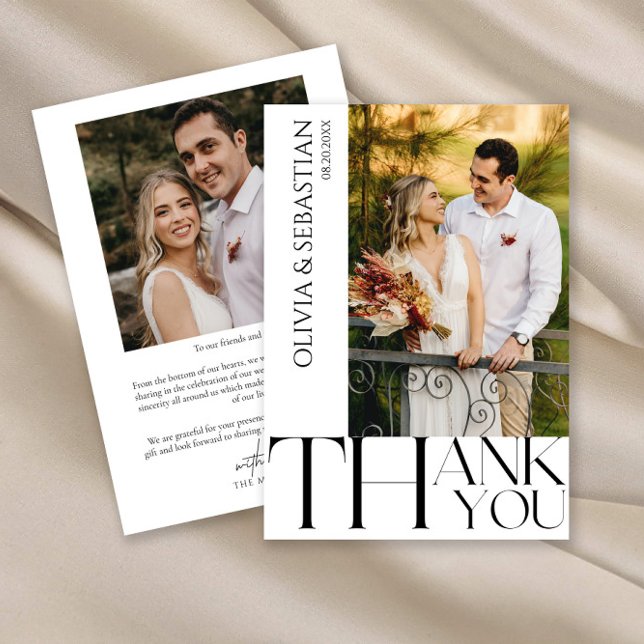 Modernes Typografy Wedding Foto Dankeskarte (Von Creator hochgeladen)
