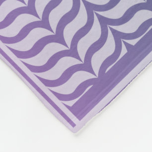 Modernes violettes Keffiyeh-Muster mit Farbverlauf Fleecedecke