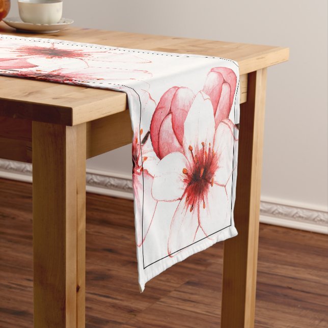 Modernes Watercolor Cherry Blossom Japanisch Inspi Kurzer Tischläufer (Beispiel)