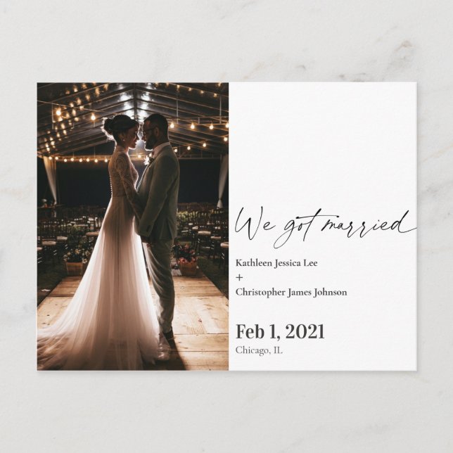 Modernes Wir got verheiratete Überraschungsankündi Postkarte (Vorderseite)