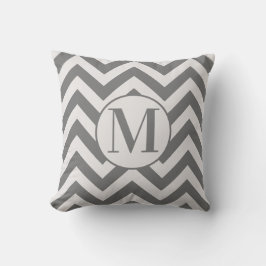 Modernes Zickzack Monogramm in Grau Kissen