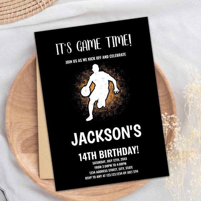 Modifizierbare Boys Sports Party Card mit schwarze Einladung (Basketballs Invitations)