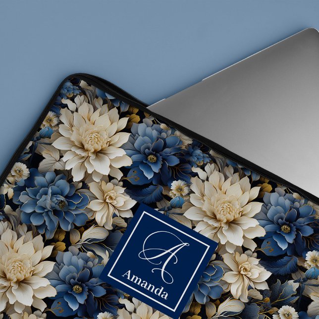 Modischer blauer und elfenbeinfarbener Blumen Lapt Laptopschutzhülle (Trendy Blue and Ivory Flowers Stylish Laptop Sleeve)
