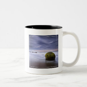 Moeraki Flussstein-Sonnenaufgang-Meerblick Zweifarbige Tasse