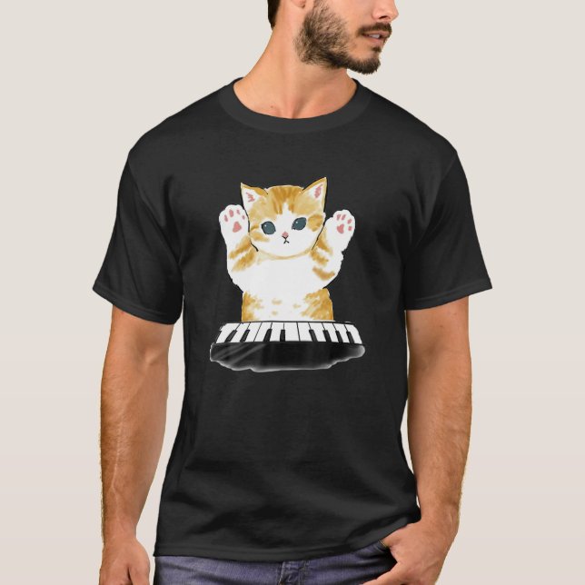 Mofu Sand Cat Piano T-Shirt (Vorderseite)