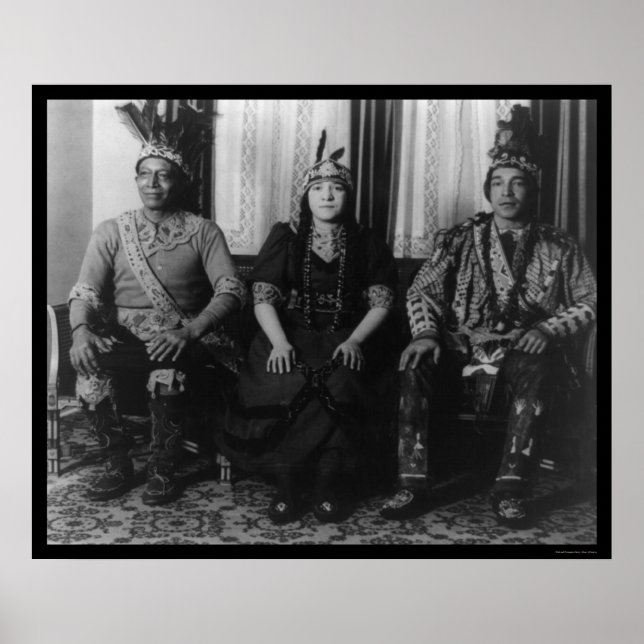Mohegan-Indianer-Chef und Familie 1923 Poster (Vorne)