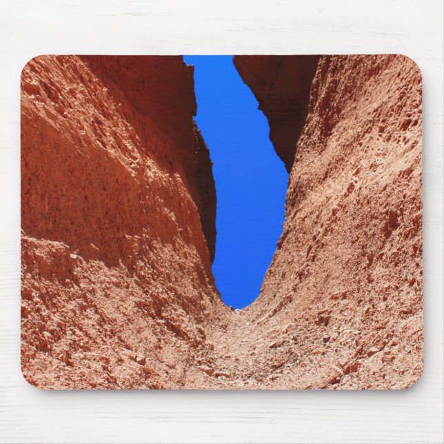 Mojave Canyon – Vertikaler Wüstenhimmel Mousepad (Vorne)