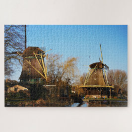 Molens in Nederlands landschap. Puzzle