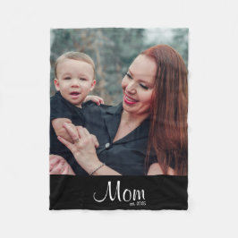 Mom Established Black Modern Script Photo Fleecedecke