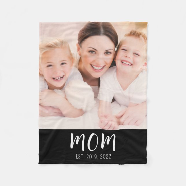 Mom Established Black Modern Script Photo Fleecedecke (Vorderseite)