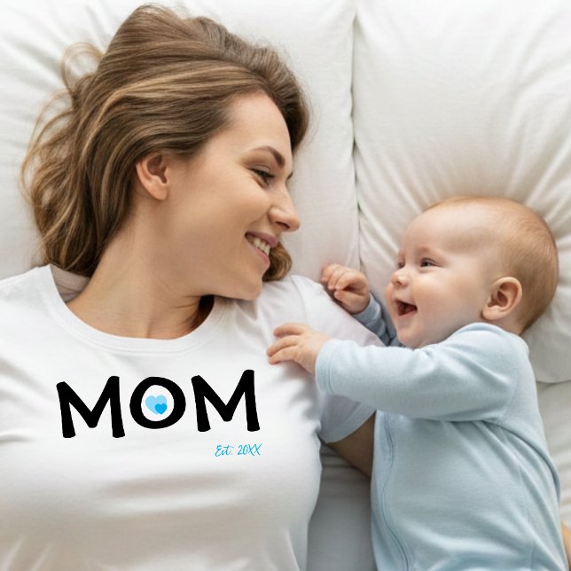 Mom Established Double Nested Blue Heart T-Shirt (Von Creator hochgeladen)