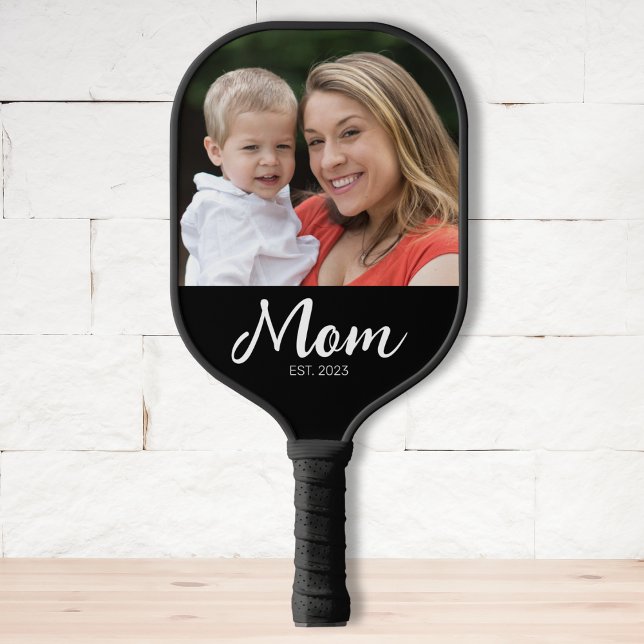 Mom Established Fun Script Photo Pickleball Schläger (Von Creator hochgeladen)