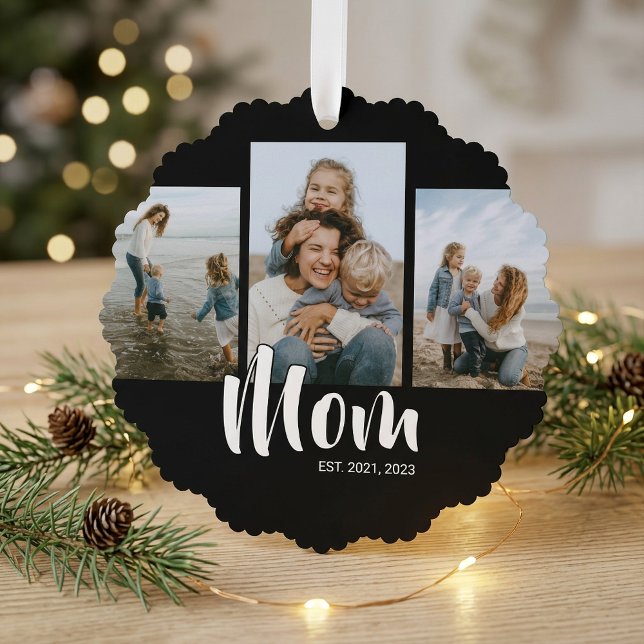 Mom Established Modern Script Black 3 Photo Ornament Karte (Mom Established Modern Script Black 3 Photo Ornament Card)