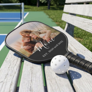 Mom hat ein unterhaltsames Skript-Foto eingerichte Pickleball Schläger