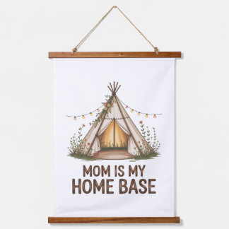 Mom Is My Home Base Wandteppich Mit Holzrahmen