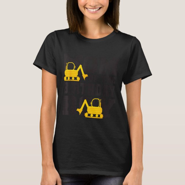 Mom Of The Birthday Boy Funny Excavator Truck B-da T-Shirt (Vorderseite)