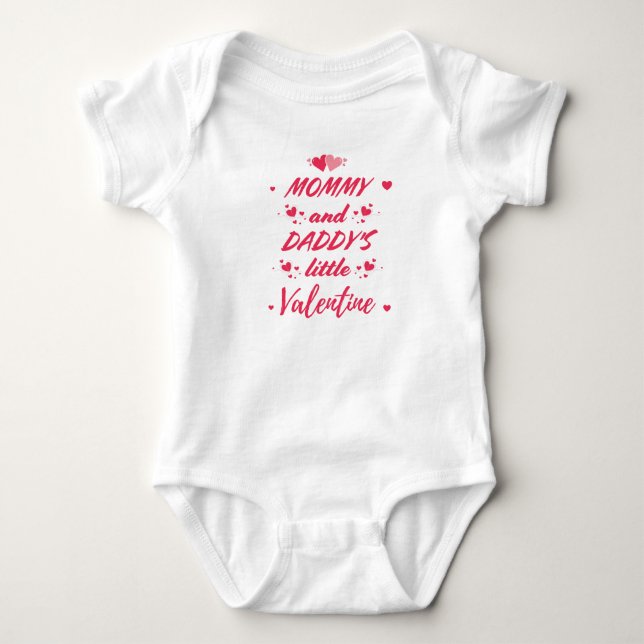 Mommy And Daddy's Little Valentine Baby Strampler (Vorderseite)