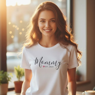 Mommy Est.   Benutzerdefinierter T - Shirt