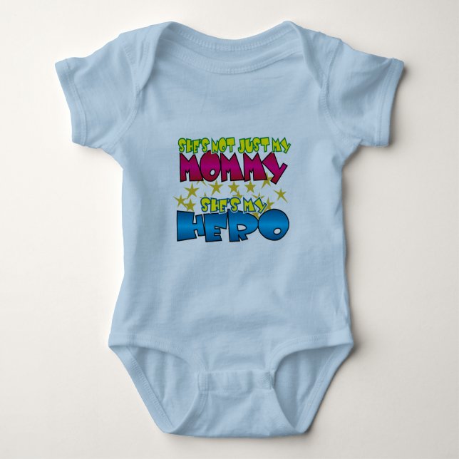 Mommy Hero Baby Strampler (Vorderseite)