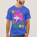 Mommy of the Birthday son Shark Birthday Mommy Hap T-Shirt<br><div class="desc">Mommy of the Birthday Sohn Hai Geburtstag Mommy glücklichen Hai.</div>