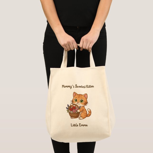 Mommy’s Sweetest Kitten: Whimsical Kids' Tote Bag Tragetasche (Vorderseite (Produkt))