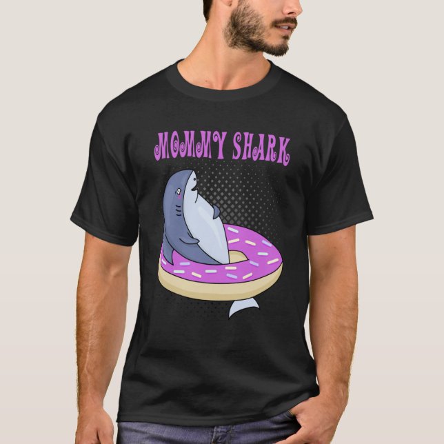 Mommy Swimming Shark Donut Cute Merch T-Shirt (Vorderseite)